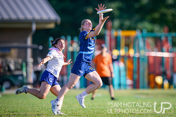 Pre-quarterfinals at USAU D-I College Championships