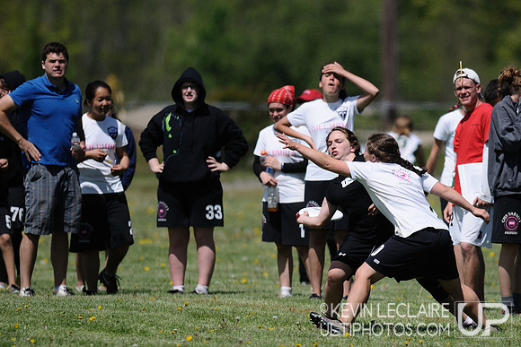 Sunday Quarterfinals - 2010 UPA High School Girls Eastern Championships