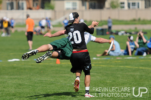 Friday 8:30am round -- 2011 USAU College Championships