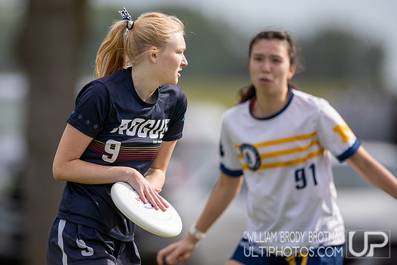 Day 1 of the USA Ultimate D-I College Championships