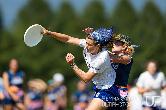 Saturday full coverage from USAU D-I College Championships, Tufts vs Santa Barbara
