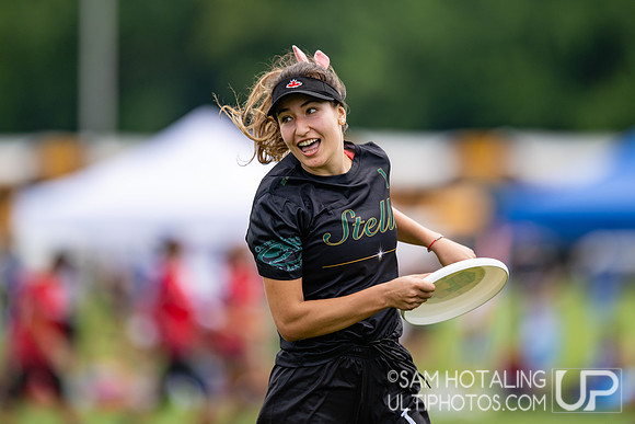 CUSB Shout vs Stella in pool play at World Ultimate Club Championships