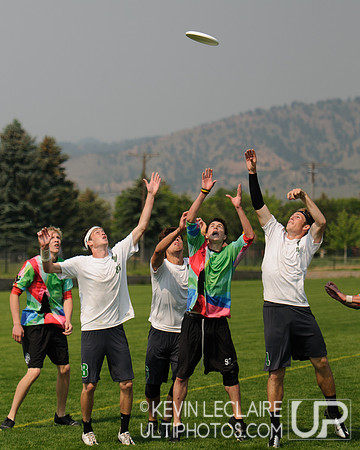 2012 USAU D-I College Championships Saturday Action
