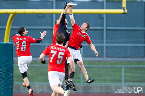 Nighthawks_Rainmakers_20140426_200216_JBP1919