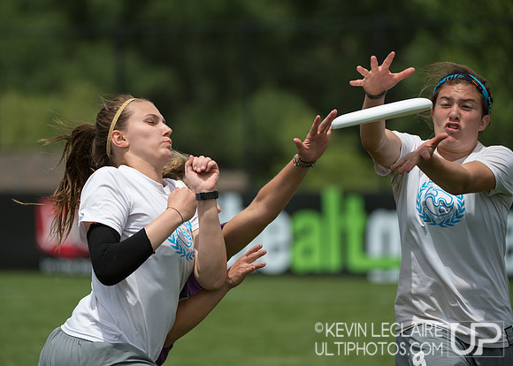 2012 USAU D-I College Women's Semifinal Tufts vs. Washington