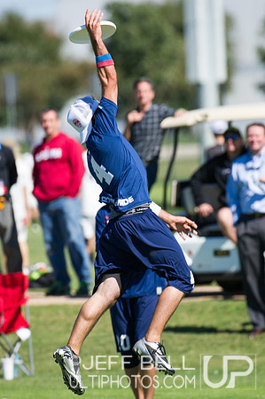 USAU_Nationals_2013_Thursday_20131017_140509_JBP1666