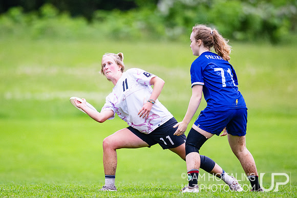 Women’s pool play at USAU DI College Championships