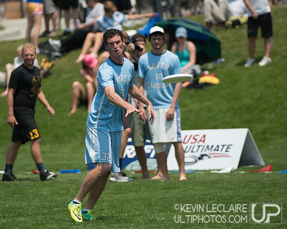 2012 USAU D-I College Championships Saturday Action