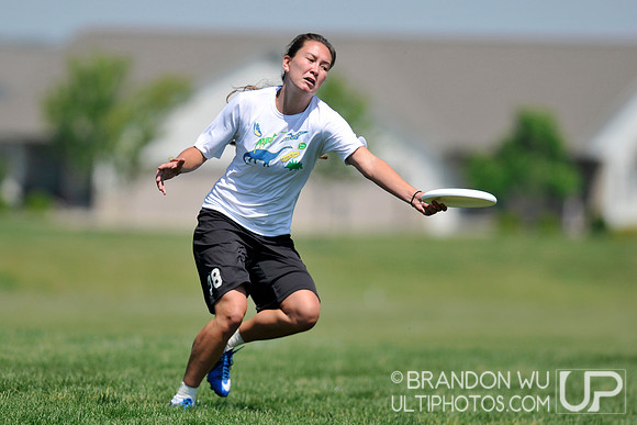 Saturday Women's Pool Play & Crossovers - 2012 USAU D-III College Championships