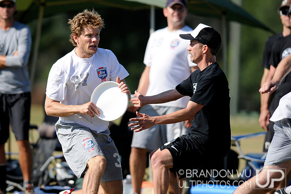 Thursday Masters Competition - 2011 USAU Club Championships
