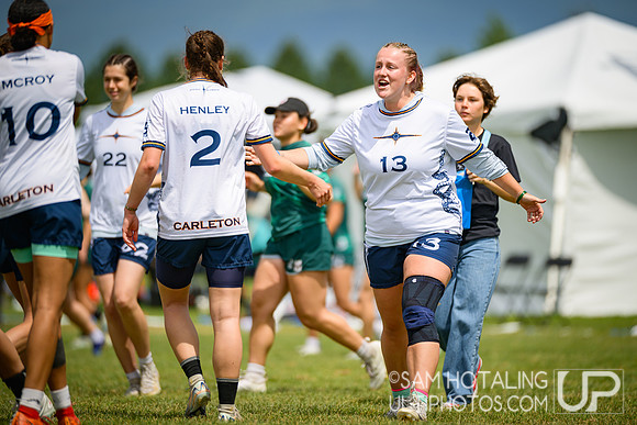 Pool play at USAU D-I College Championships