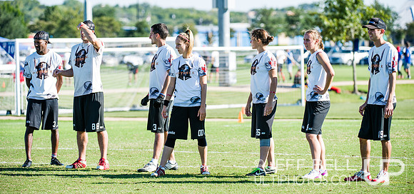 USAU_Nationals_2013_Thursday_20131017_161337_JBP2122