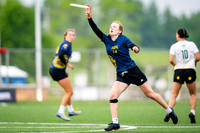 Women’s pool play at USAU DI College Championships