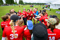 St. Olaf Vortex vs Wesleyan Vicious Circles in quarterfinals at USAU D-III College Championships