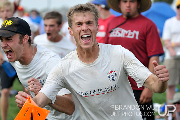Sunday Open Bracket Play - 2012 USAU D-III College Championships