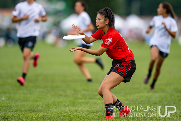 Alligators Masi vs Wollongong Krank in pool play at World Ultimate Club Championships