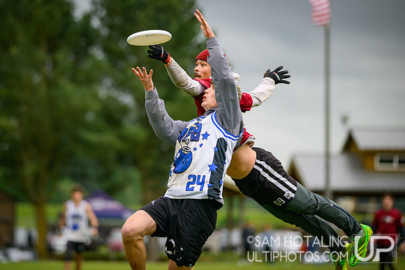 Sunday highlights from USAU D-III College Championships