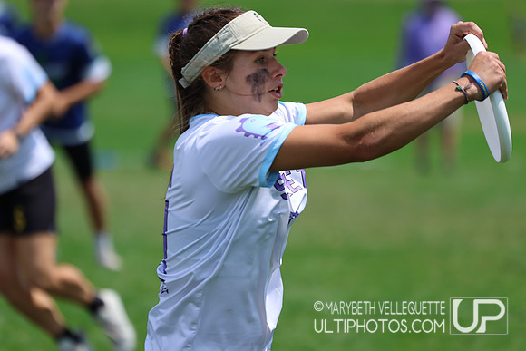 Friday action at the USAU International Club Championship