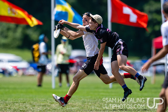 Mooncatchers vs Seattle Sockeye in quarterfinals at World Ultimate Club Championships
