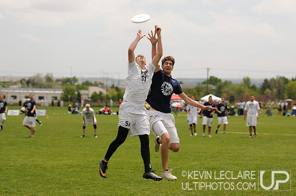 Saturday Photo Highlights Preview -- 2011 USAU College Championships