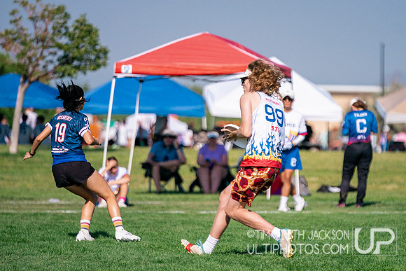 Pool play at 2024 USAU Youth Club Championship