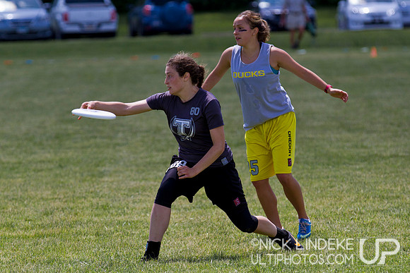 2014 USAU D-I College Champs Saturday Action