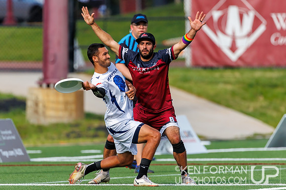 Action from Colorado  Summit vs. Seattle Cascades.