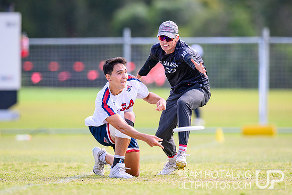 Power-pool play during World Ultimate Championships at Runaway Bay Precinct