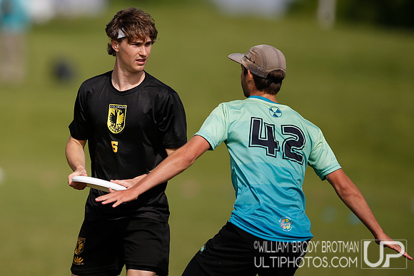 Day 3 of 2022 USA Ultimate D-I College Championships