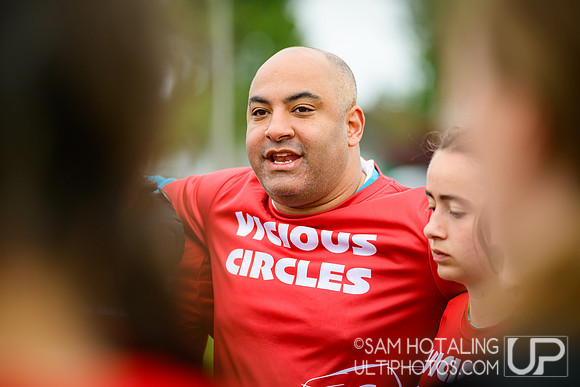 Haverford/Bryn Mawr Sneetches vs Wesleyan Vicious Circles in finals at USAU D-III College Championships