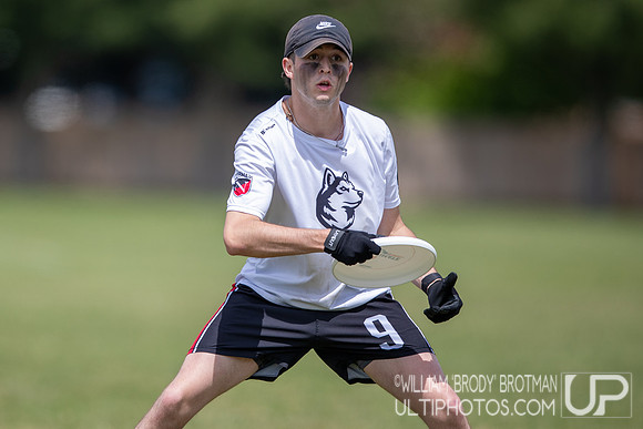 Day 1 of the USA Ultimate D-I College Championships