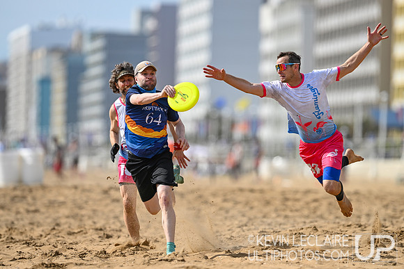 Sunday Action - 2025 Beach Championships