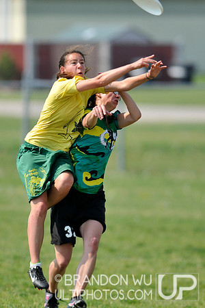 Sunday Women's Bracket Play - 2012 USAU D-III College Championships