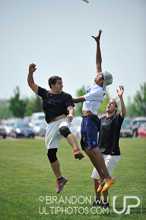Sunday Open Bracket Play - 2012 USAU D-III College Championships