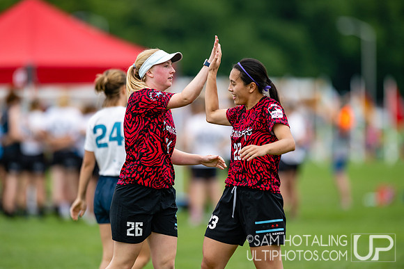 Box Vienna Ultimate vs Chicago Nemesis in pool play at World Ultimate Club Championships