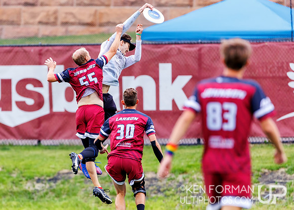 Action from Colorado  Summit vs. Los Angeles Aviators.