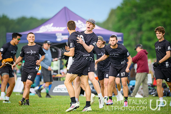 Pool play at USAU D-I College Championships