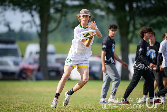 Oregon Ego vs Penn State Spank in quarterfinals finals at USAU D-I College Championships
