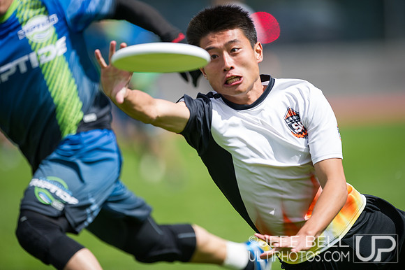 Riptide_Flamethrowers_20140427_132932_JBP00376