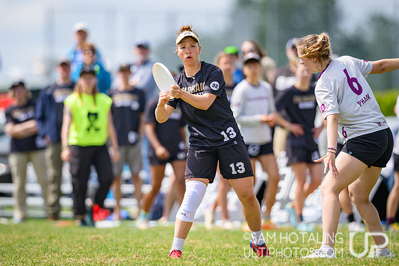Colorado Quandary vs Washington Element in quarterfinals at USAU D-I College Championships