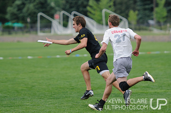 2012 USAU D-I College Championships Friday Action
