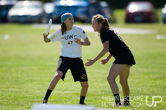 2014 USAU D-I College Champs Friday Round 5 Action