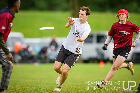 Round IV pool play at USAU D-III College Championships