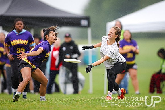 Saturday full coverage from USAU D-IIII College Championships: Round 2