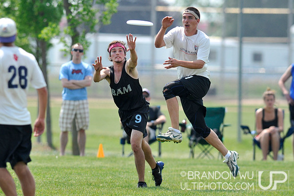 Sunday Open Bracket Play - 2012 USAU D-III College Championships