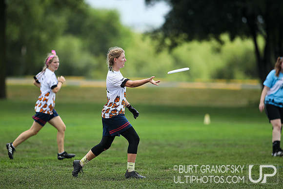 USA Ultimate YCC 2022 -- U20 Girls Sat Action