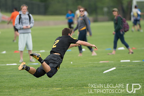 2012 USAU D-I College Championships Friday Action