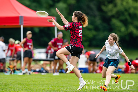 Box Vienna Ultimate vs Chicago Nemesis in pool play at World Ultimate Club Championships