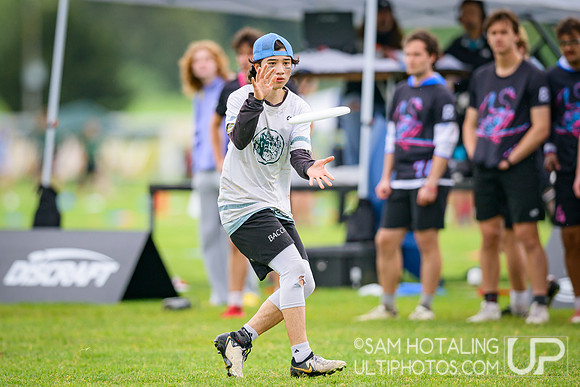 Round III pool play at USAU D-III College Championships