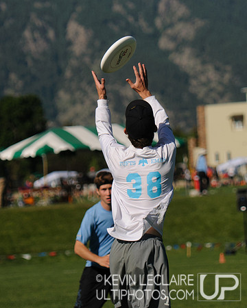 2012 USAU D-I College Championships Sunday Action